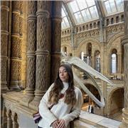 Profesora de inglés apta para todas las edades y niveles